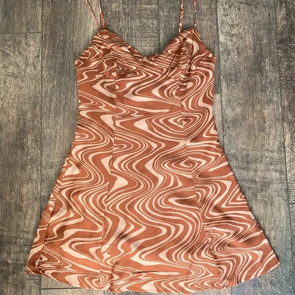 la hearts brown dress SILENTIUM MAXI DRESS IN CHOCOLATE BROWN LACE – DE LA VALI OFFICIAL main image 1